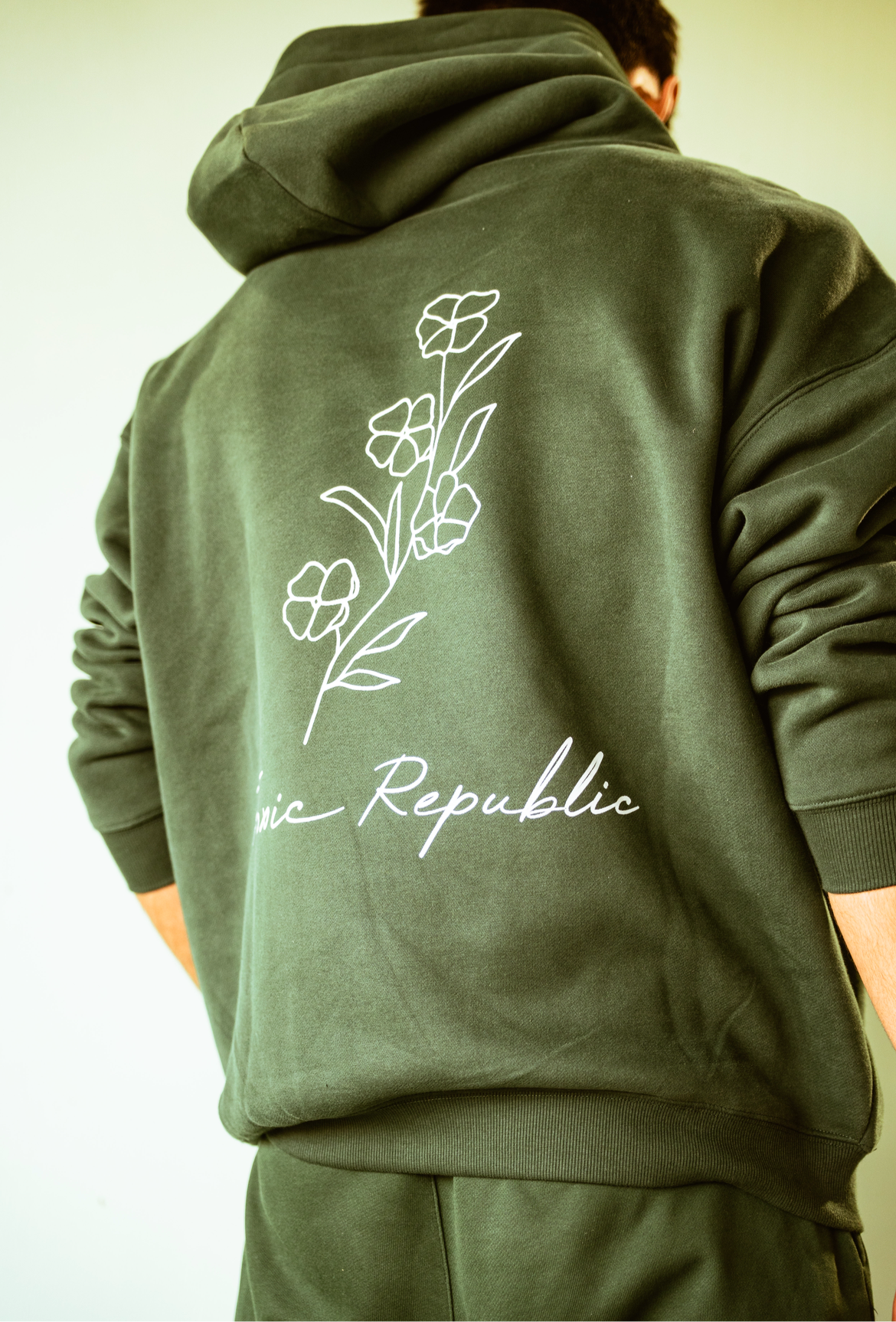 TR graphic hoodie- pine green